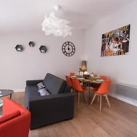 Apartment Le Saint Gimer, Terrasse Privee Avec Vue Cite *