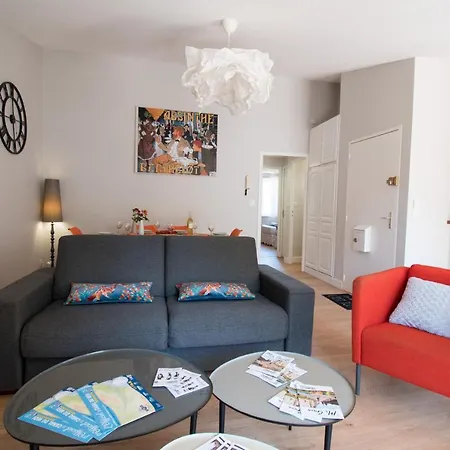 Apartment Le Saint Gimer, Terrasse Privee Avec Vue Cite